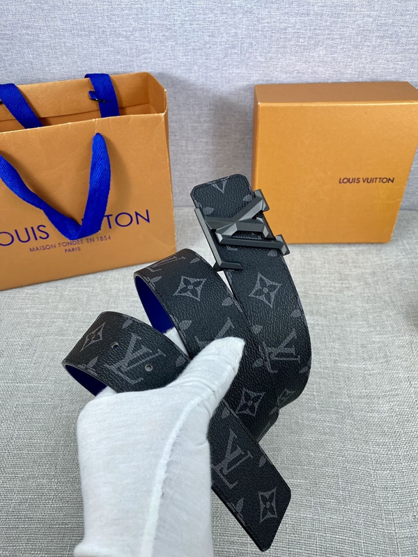 激安ルイヴィトンベルト背面デザイン